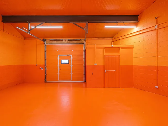 1000 sq ft warehouse